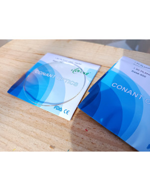 Pack de 25 Pares de Lentes de Presentación CR39 – Diám. 75 – Base 4 – Antirreflejante HMC Verde